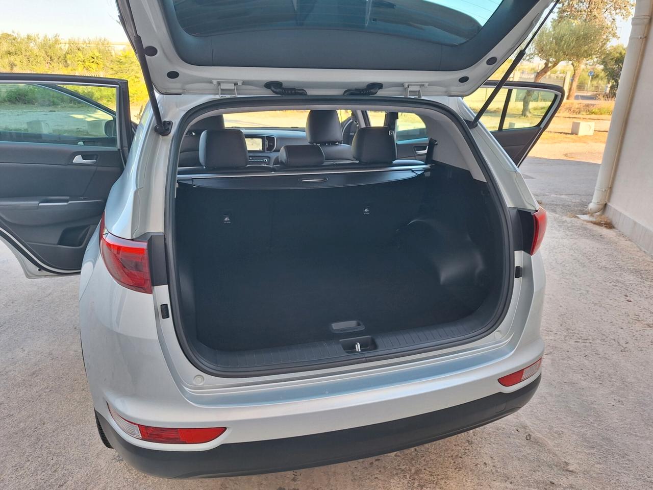Kia Sportage 1.7 CRDI 2WD "NAVI" 127000 KM 2016