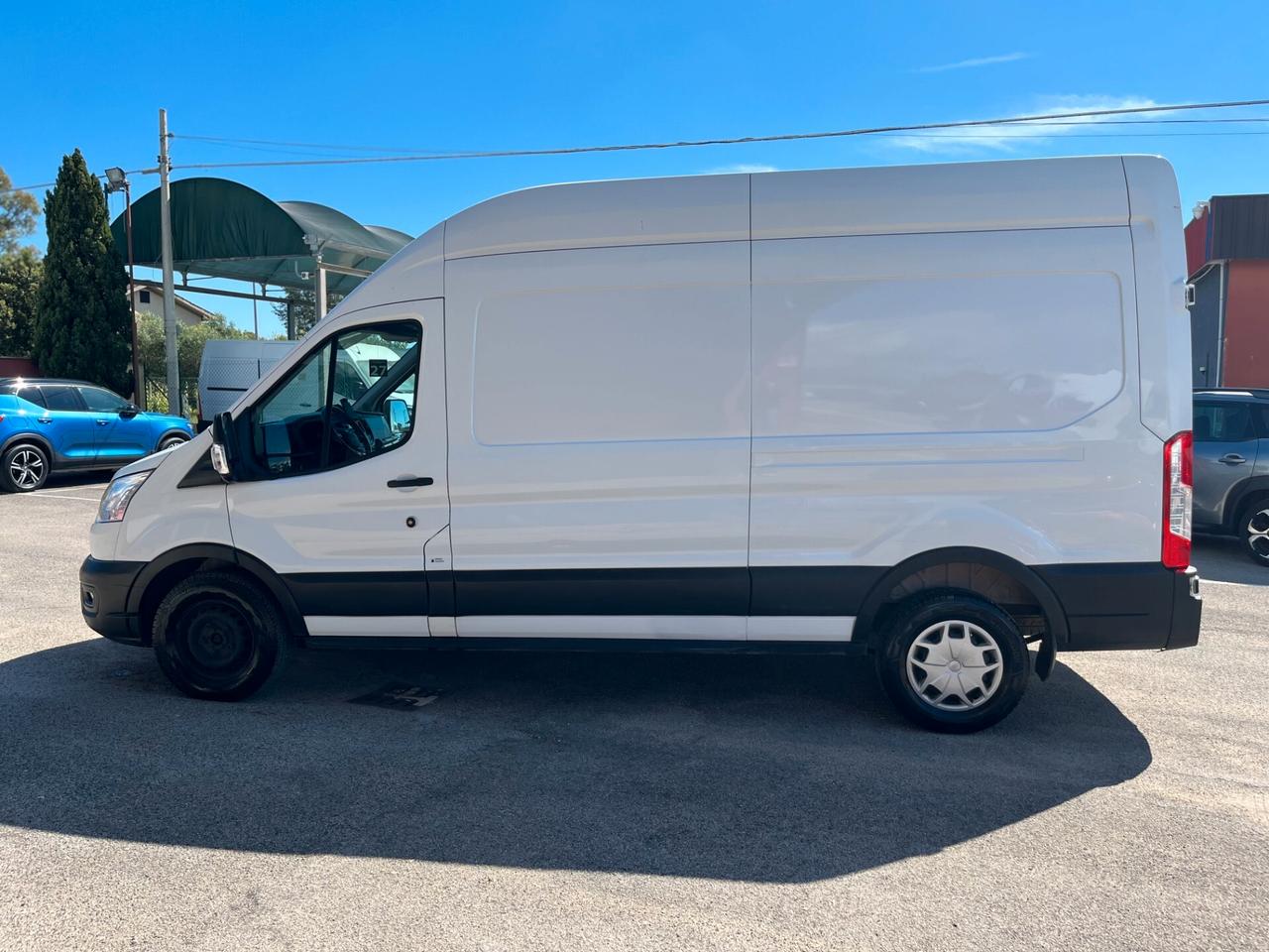 FORD TRANSIT TETTO ALTO PASSO CORTO L2H3 - FURGONE