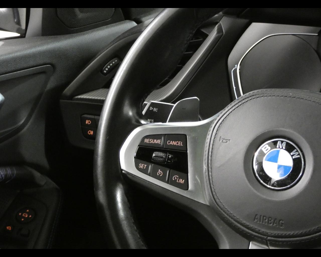 BMW Serie 1 (F40) - 118d 5p. Msport