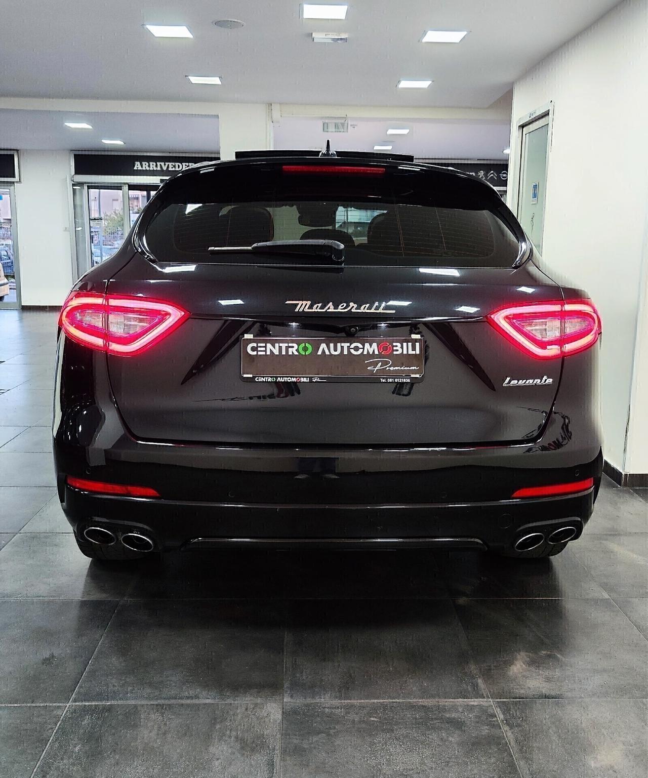 Maserati Levante V6 Diesel 275 CV AWD Gransport Tetto