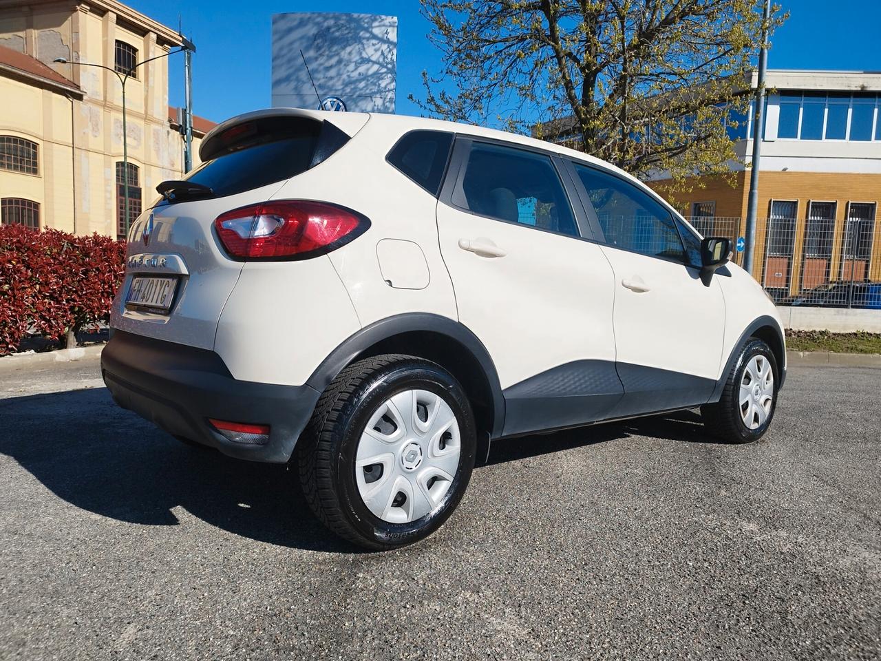 Renault Captur TCe 12V 90 CV - km 66900