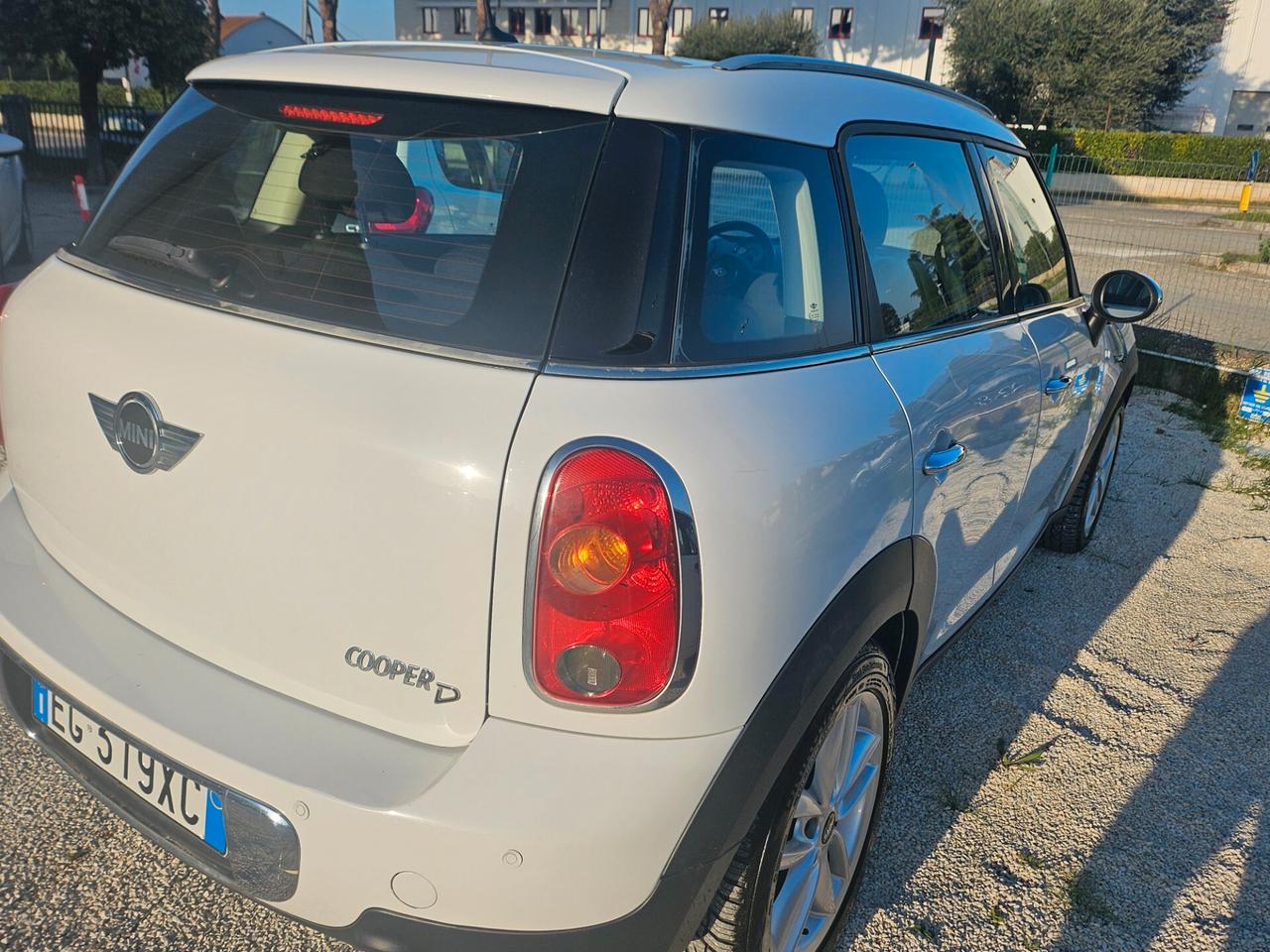 Mini Cooper Countryman 1.6 D AUTO DI ZONA