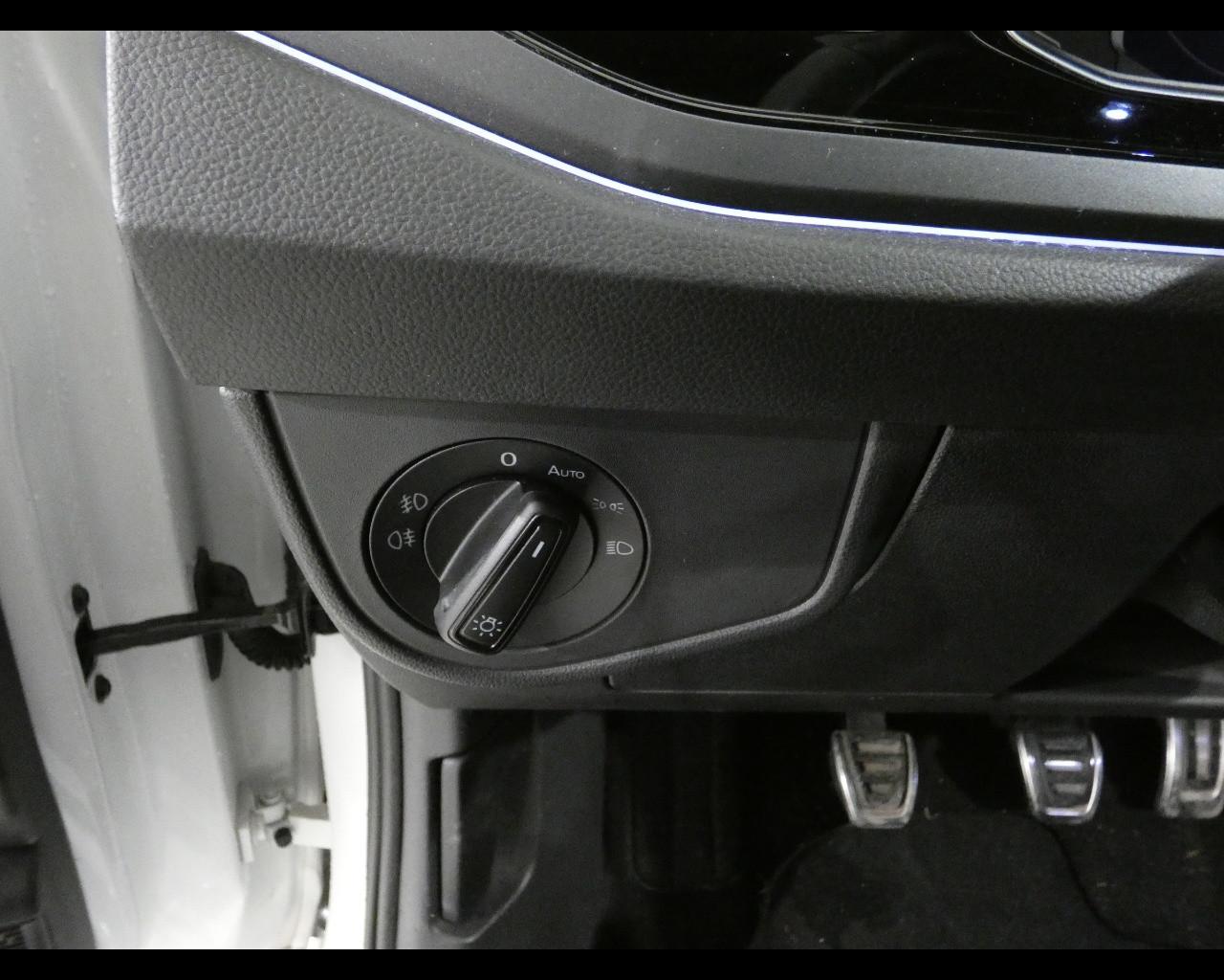 VOLKSWAGEN Taigo - Taigo 1.0 TSI 110 CV R-Line