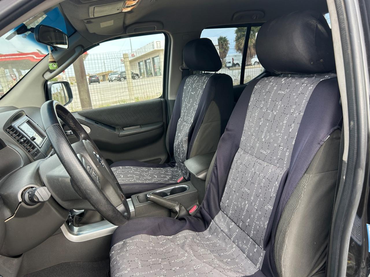 Nissan Navara 2.5 dCi 190CV 4 porte Double Cab XE