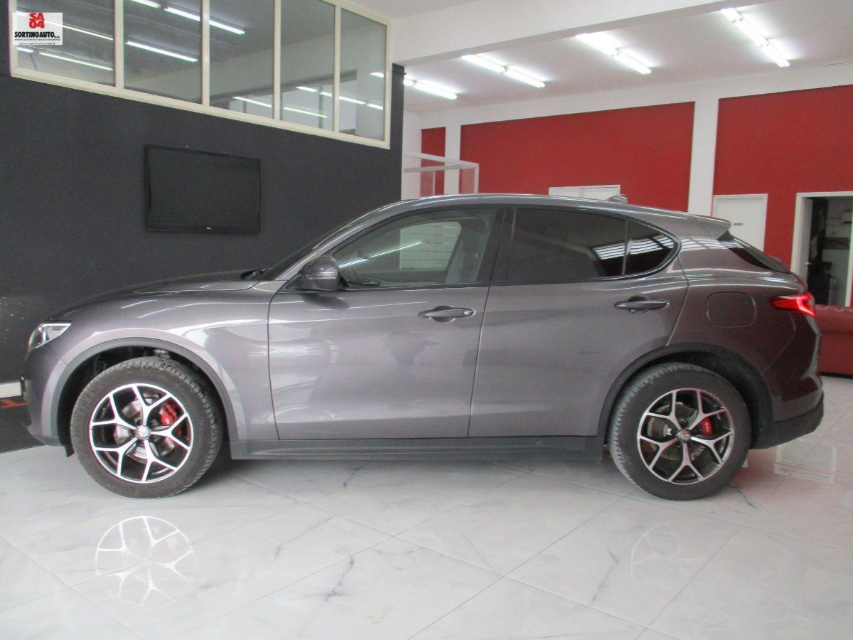 A.R.Stelvio 2.2 T.diesel 210cv AT8 Q4 Exec.-2019