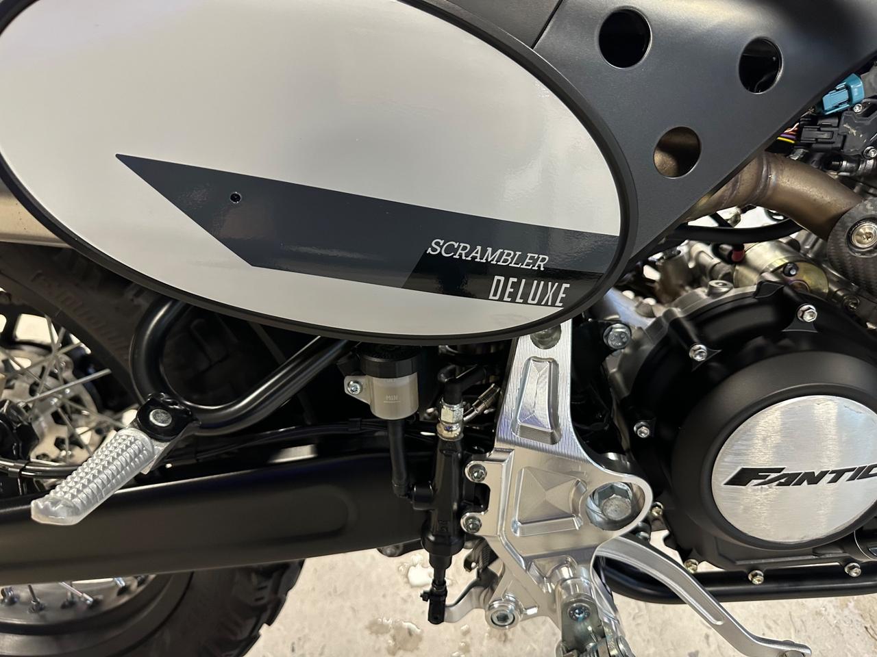 Fantic Motor Caballero 125 Scrambler Deluxe 125cc