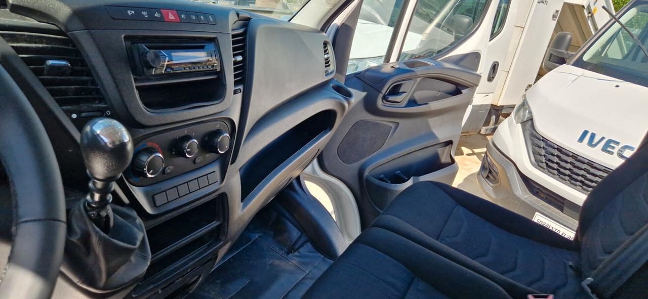 IVECO DAILY 35S12 FRIGO ATP PRESA RETE -2.3 MJT 120 CV