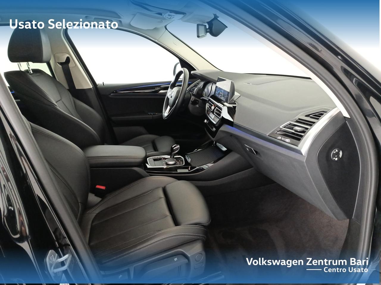 BMW X3 sdrive18d mhev 48v auto