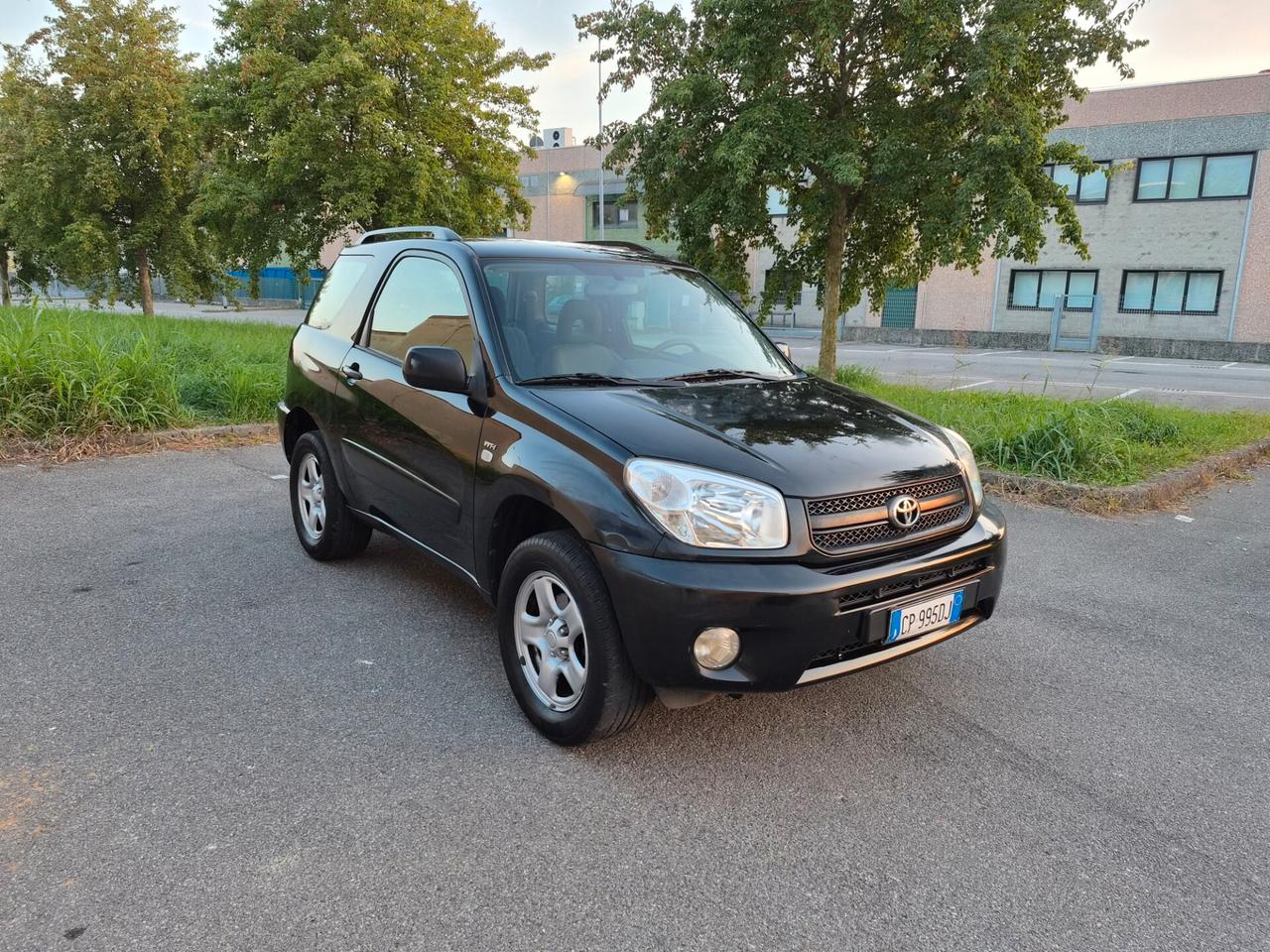 Toyota RAV 4 2.0 16V cat 3 porte Sol