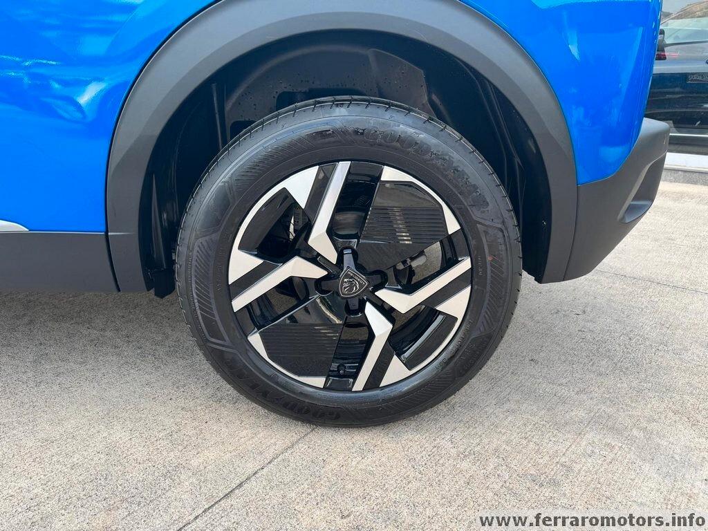 Peugeot 2008 PureTech 100 S&S Allure km0 iva esposta a 229 euro al mese