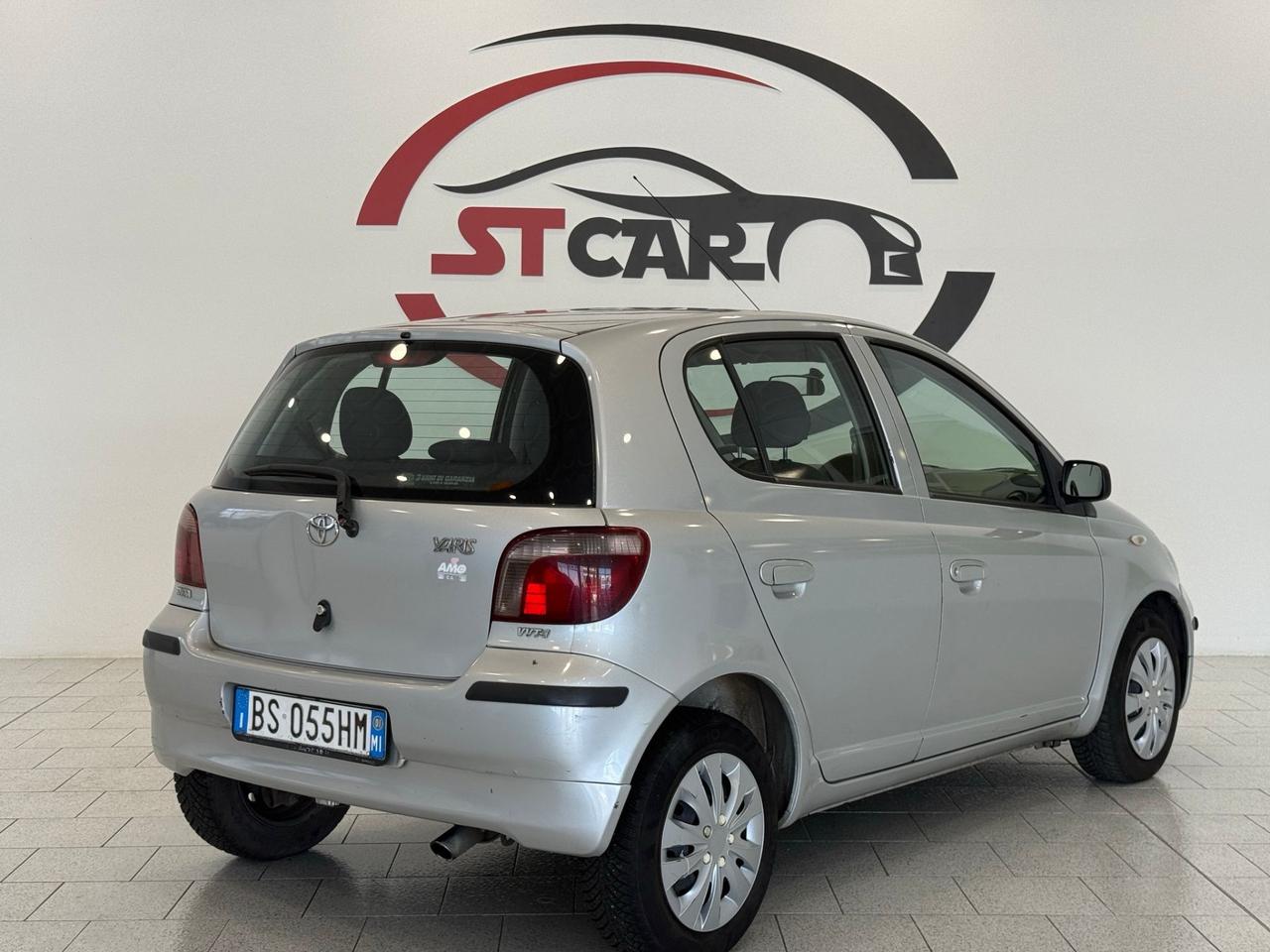 Toyota Yaris 1.3i 16V cat 5 porte Luna