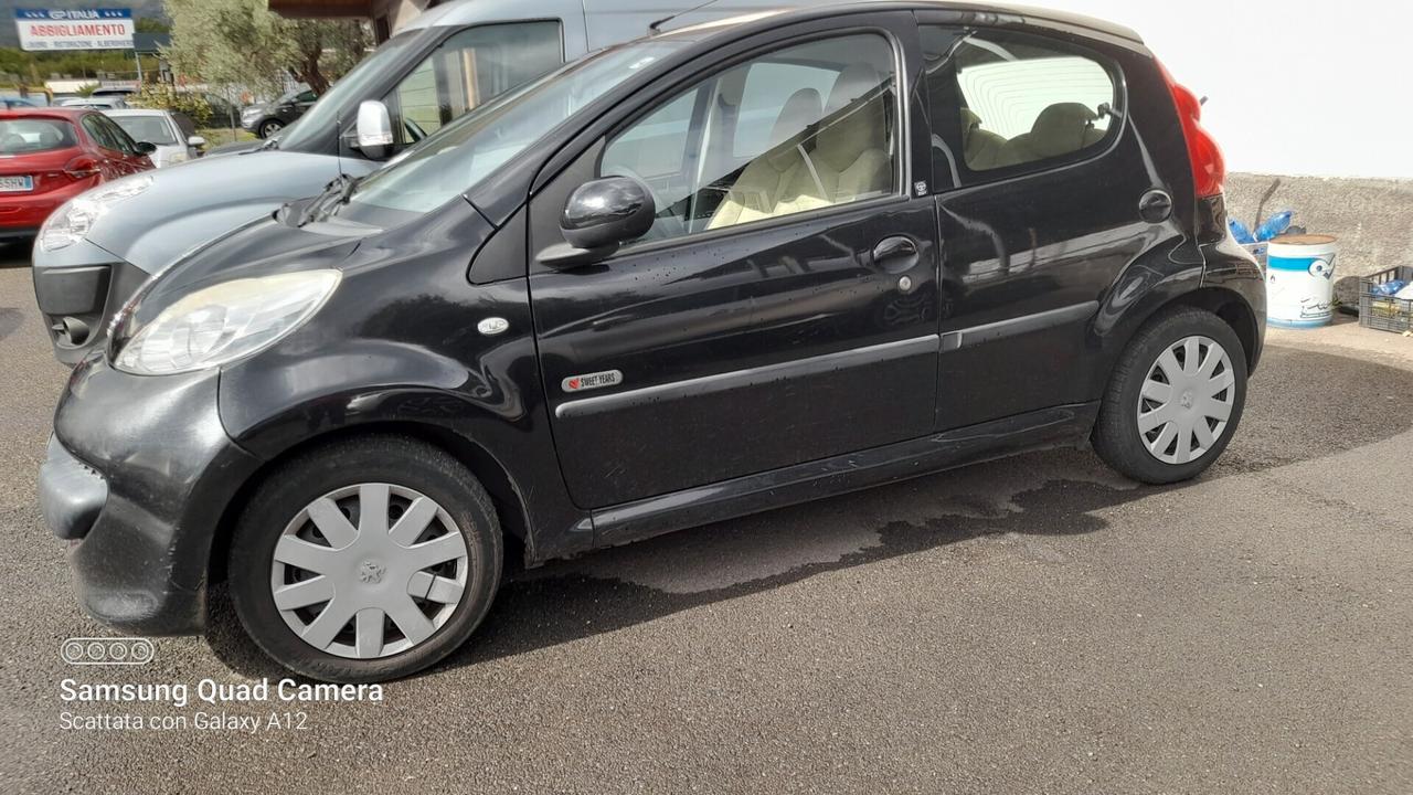 Peugeot 107 1.0 68CV 5p. Sweet Years