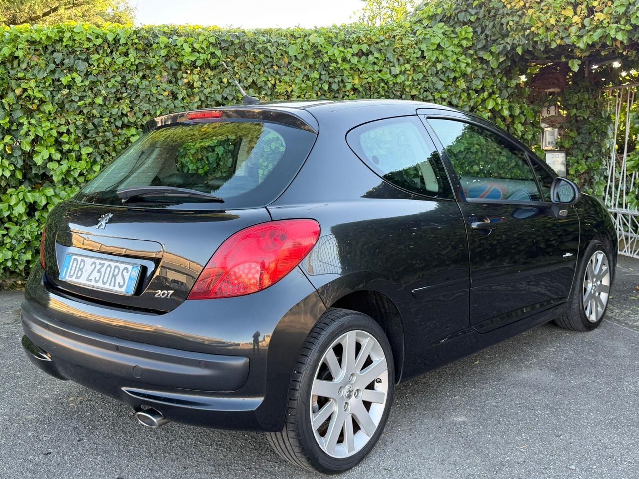 Peugeot 207 1.6 HDi 110CV 3p. XS