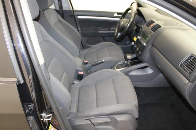 VOLKSWAGEN Golf 2.0 TDI Sportline DSG