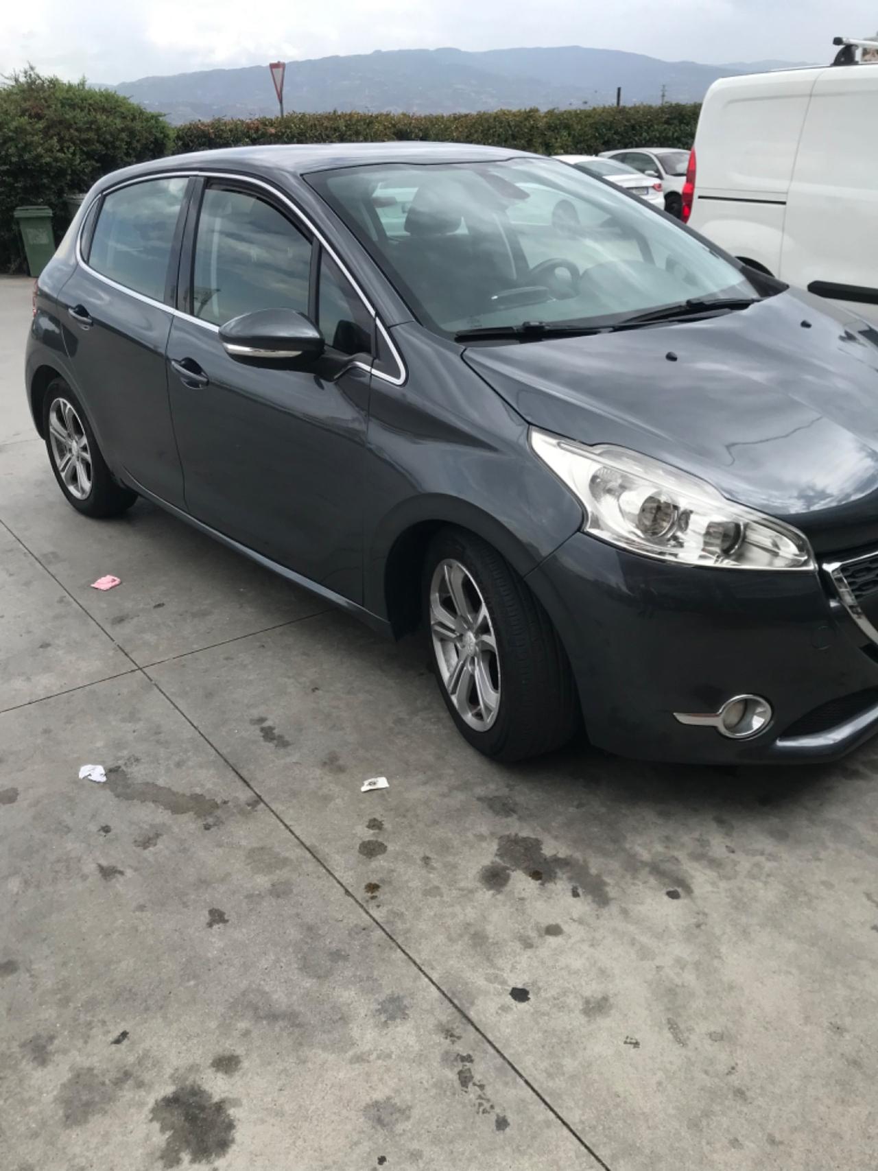 Peugeot 208 1.6 e-HDi 92 CV Stop&Start 5 porte Active