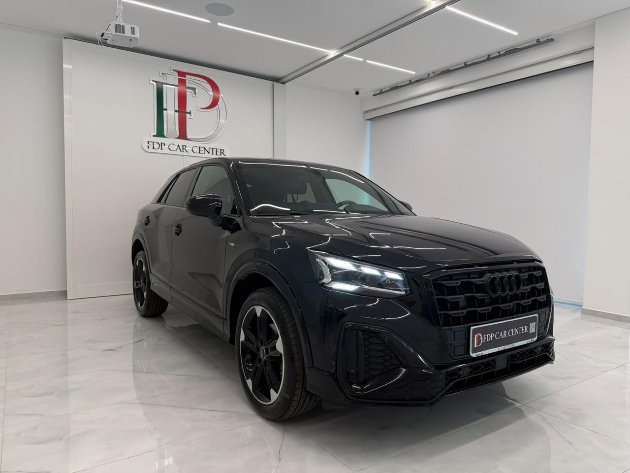 Audi Q2 30 TDI S line S tronic Identity Black