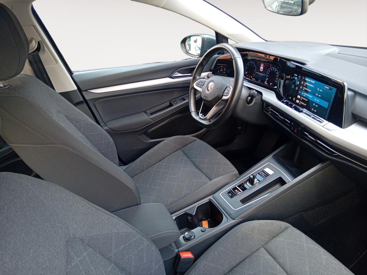 Volkswagen Golf 2.0 tdi Life 115cv dsg