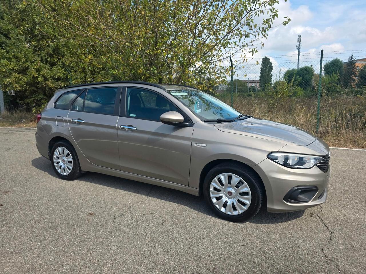 Fiat Tipo 1.6 Mjt S&S SW Lounge