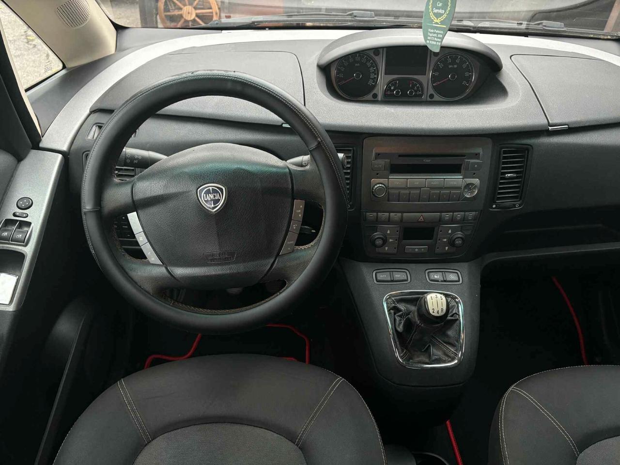 Lancia MUSA 1.3 Mjt 95 CV 5th Avenue GANCIO TRAINO