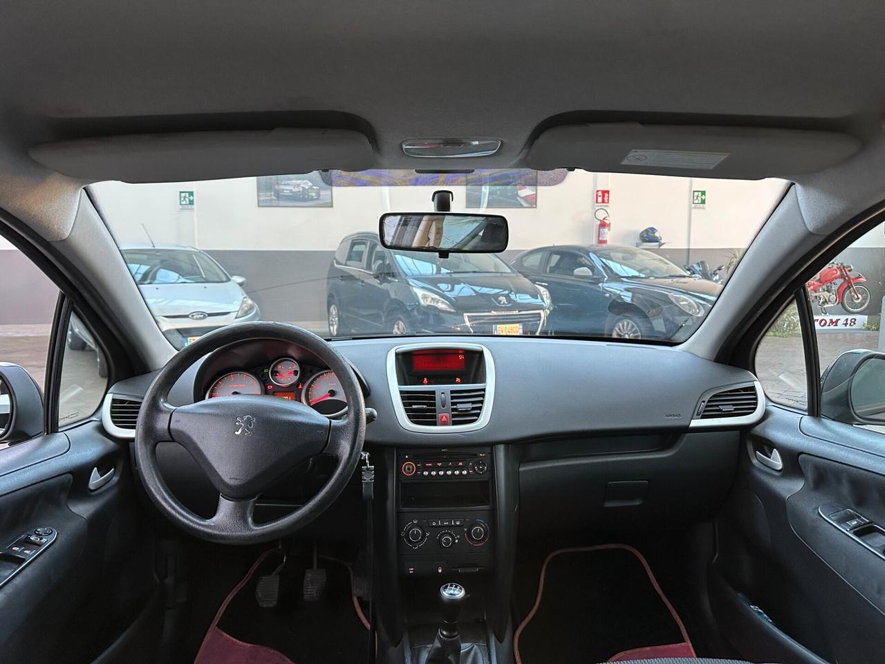 Peugeot 207 1.4 Benz, si neopat, Euro 4. garantita