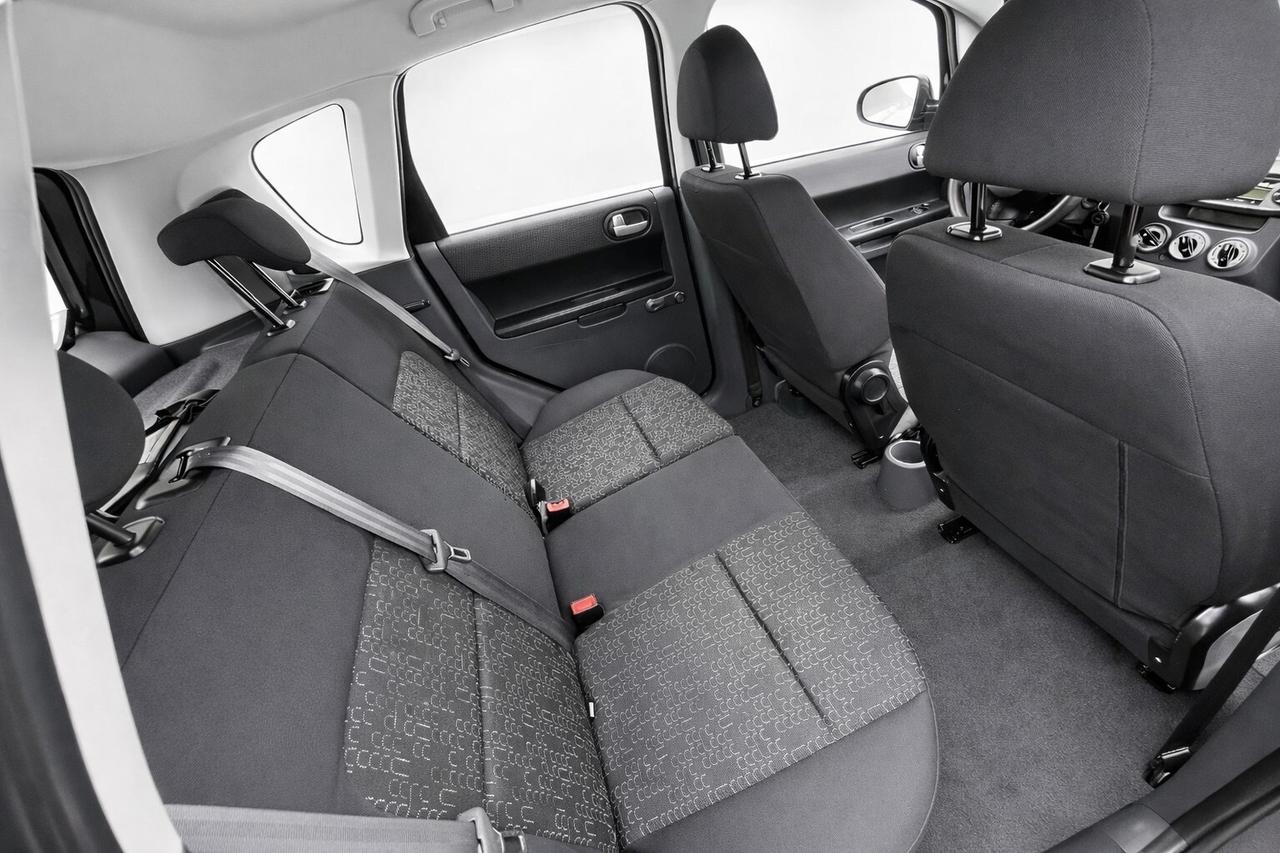 Mitsubishi Colt 1.1 12V 5p. Invite NEOPATENTATI CONSUMI BASSISSIMI EURO4