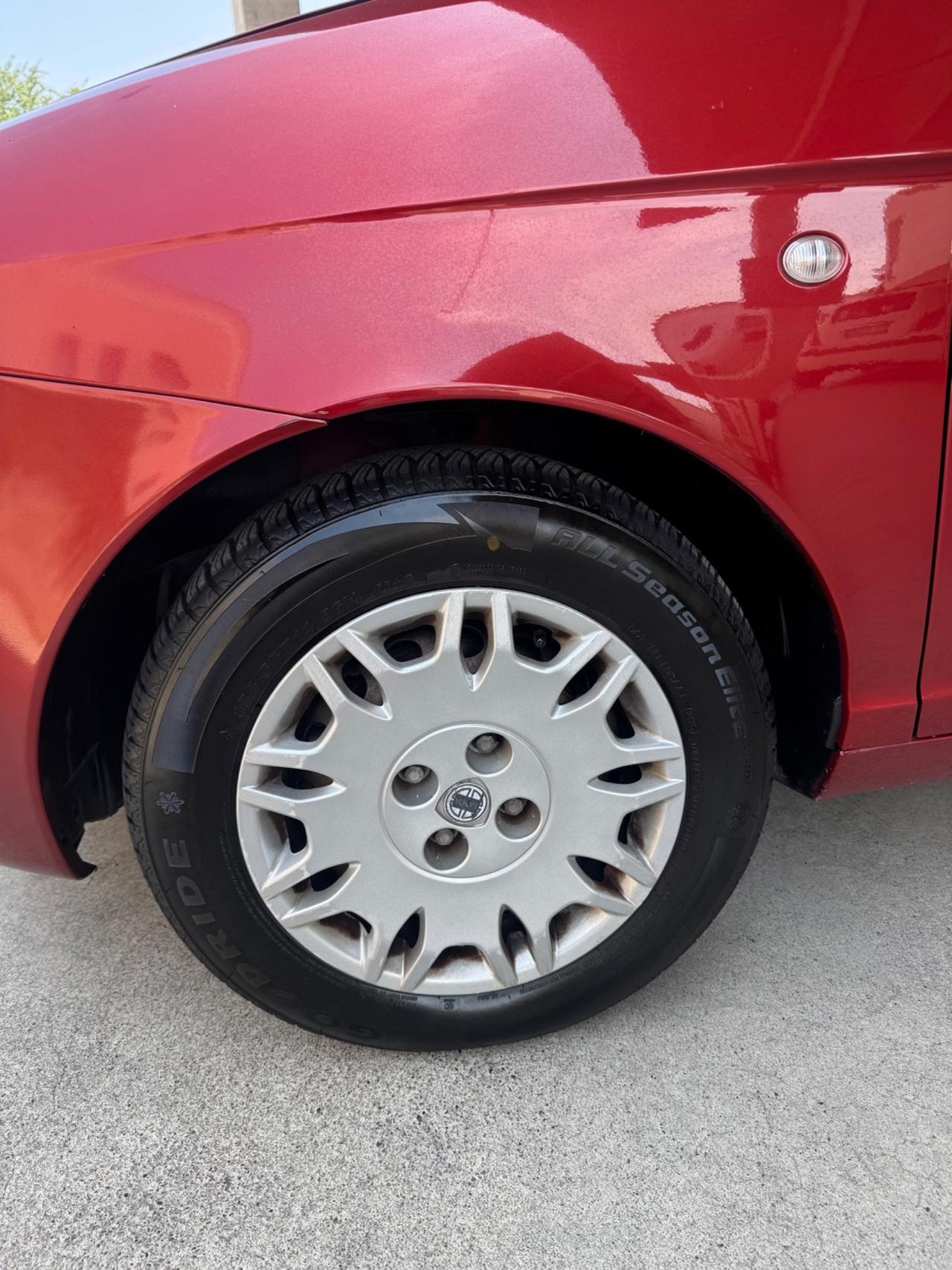 Lancia Ypsilon 1.2