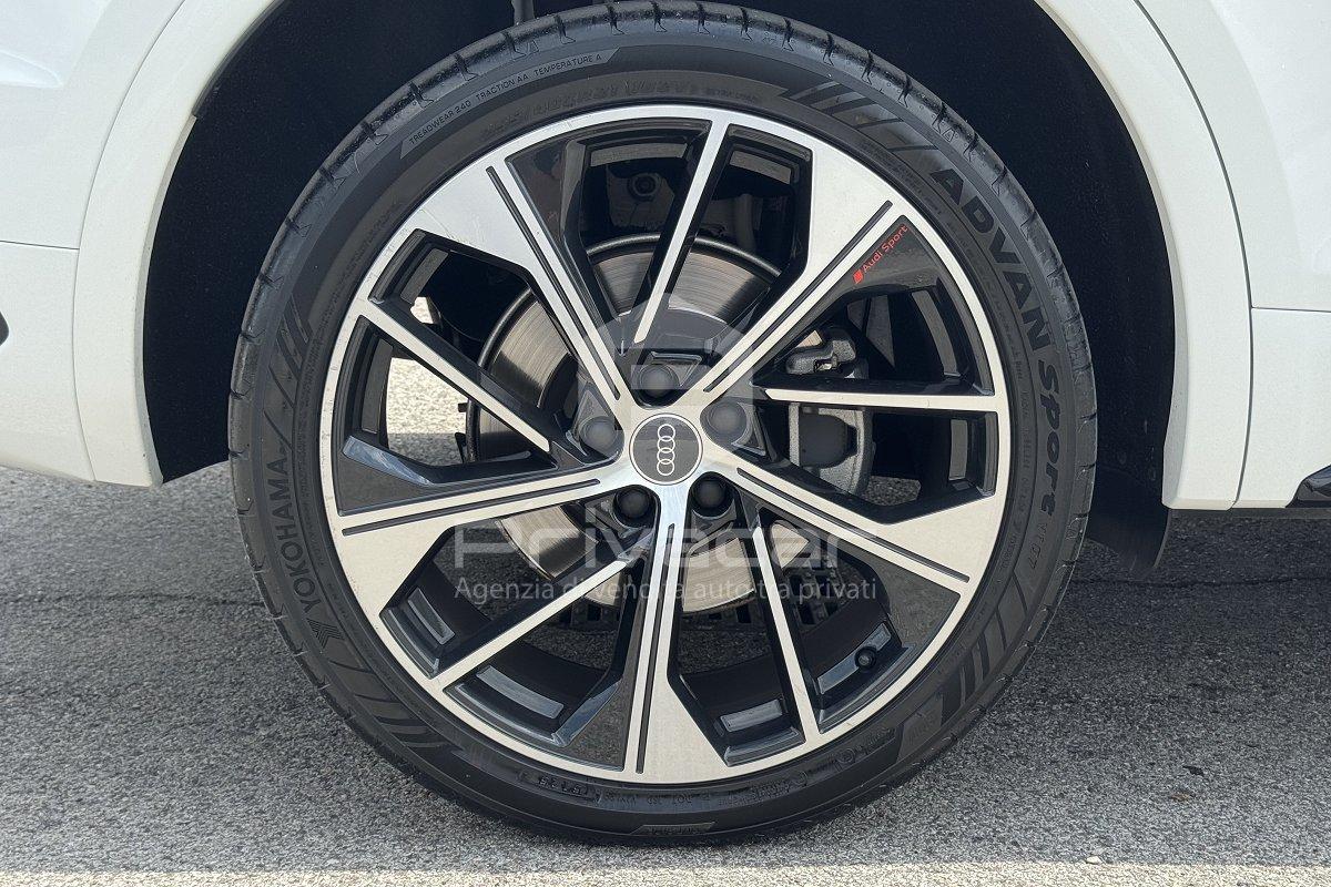 AUDI Q5 SPB 40 TDI quattro S tronic Identity Black