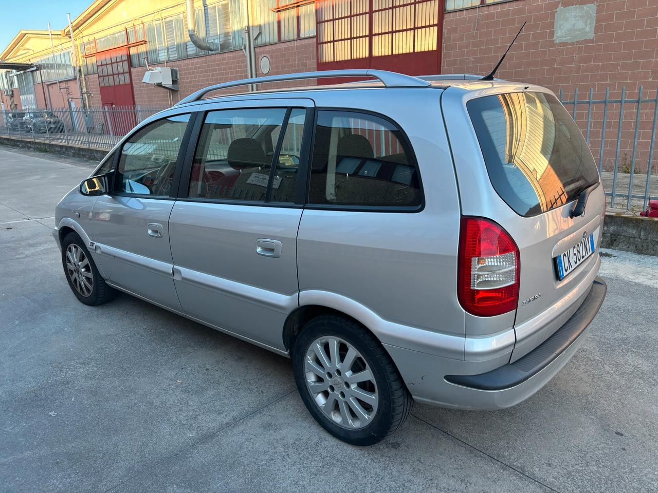 Opel Zafira 1.8 16V cat Fashion Line