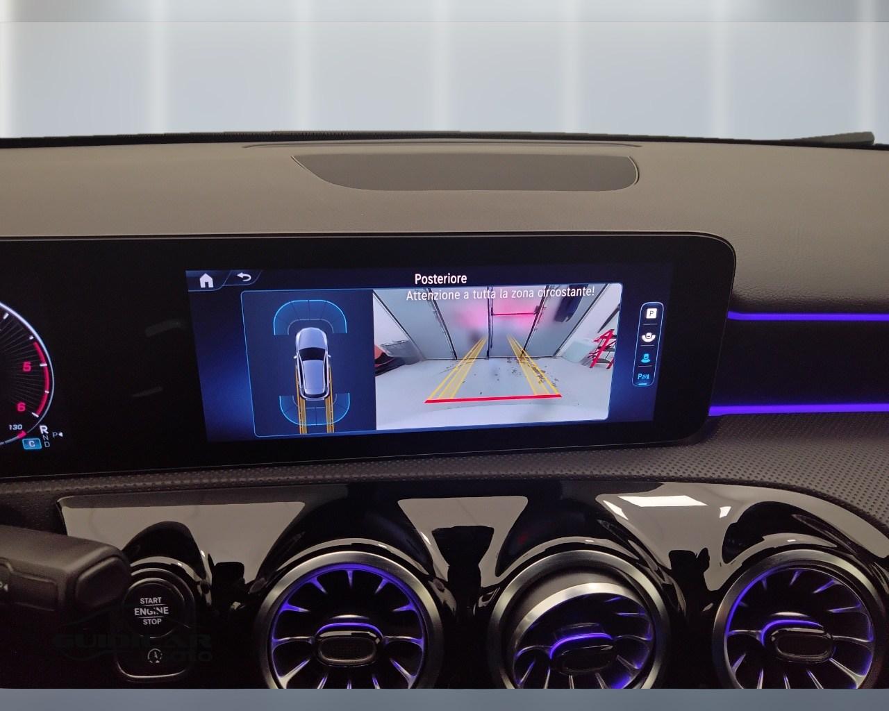 Mercedes-Benz Classe A - W177 2018 - A 180 d Premium auto