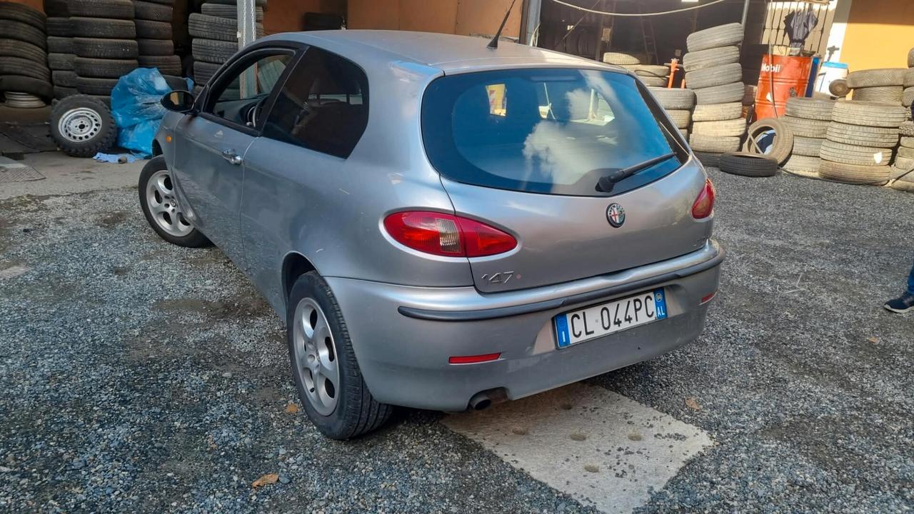 Alfa Romeo 147 1.9 JTD (115 CV) cat 3p. Distinctive