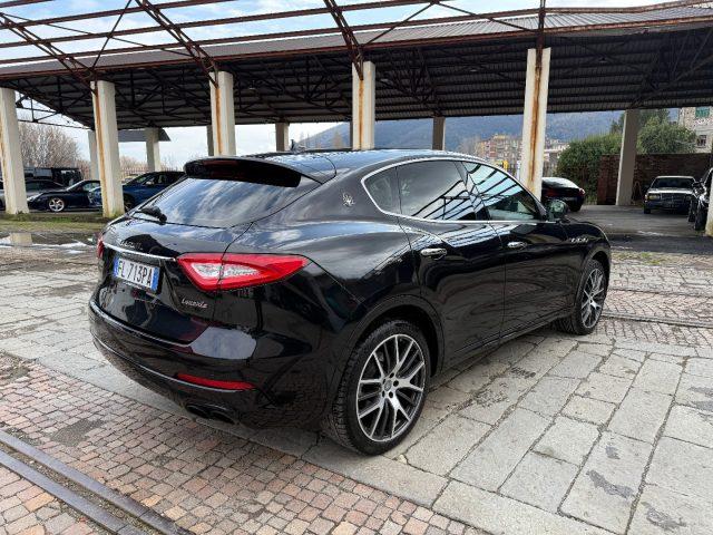 MASERATI Levante V6 Diesel 275 CV AWD