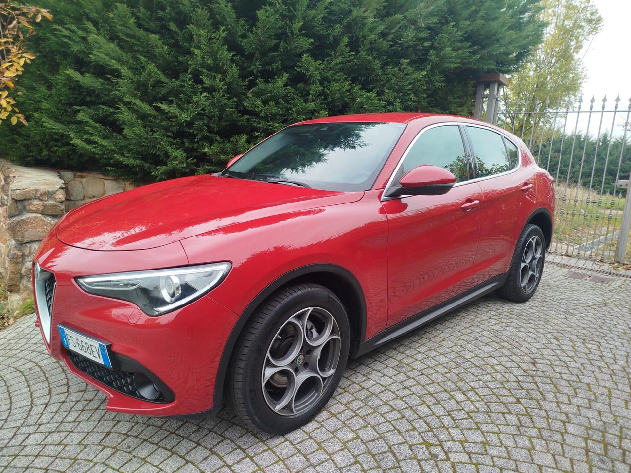 Alfa Romeo Stelvio 2.2 Turbodiesel 210 CV AT8 Q4 Super