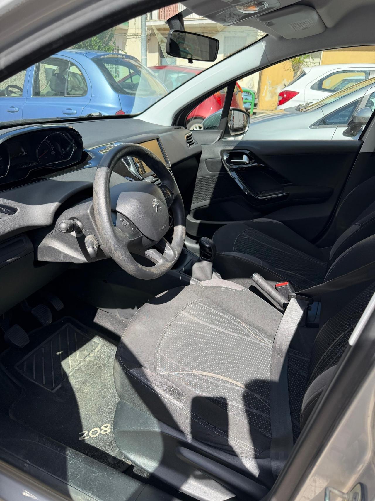 Peugeot 208 PureTech 82 5 porte Allure unico proprietario