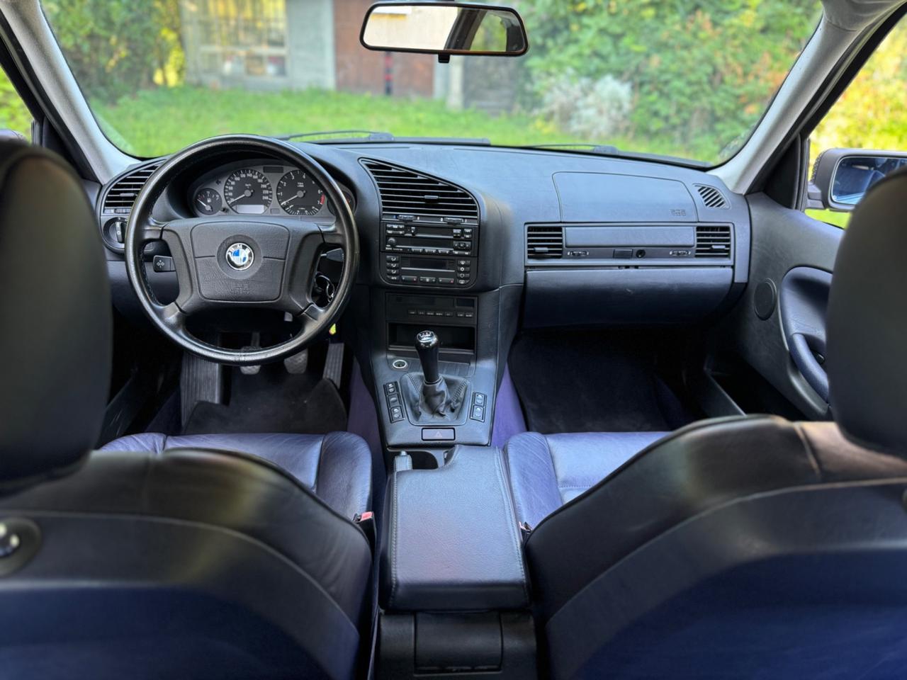 BMW E36 320i – Viola Madeira – Interni in Pelle Viola – ASI