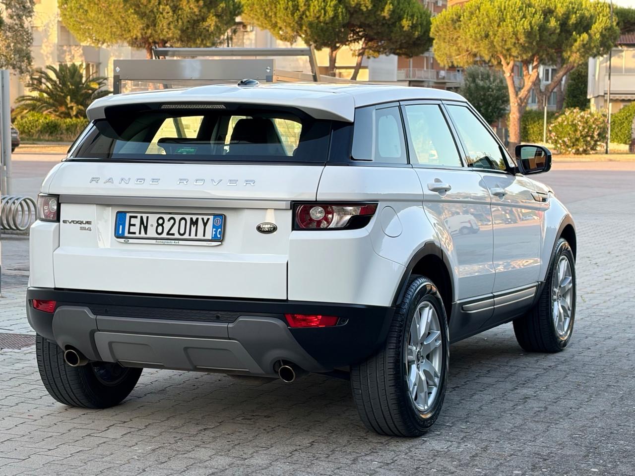 Land Rover Range Evoque 2.0 Si4 5p. Prestige