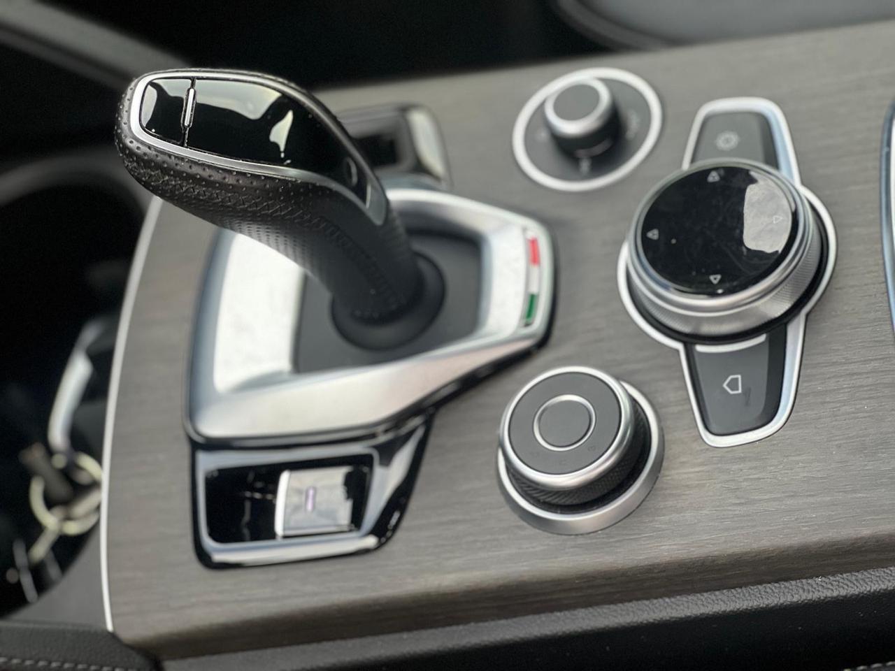 Alfa Romeo Stelvio 2.2 Turbodiesel 210 CV AT8 Q4 Ti
