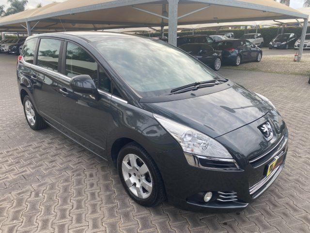 PEUGEOT 5008 1.6 HDi 115CV Business 7 posti