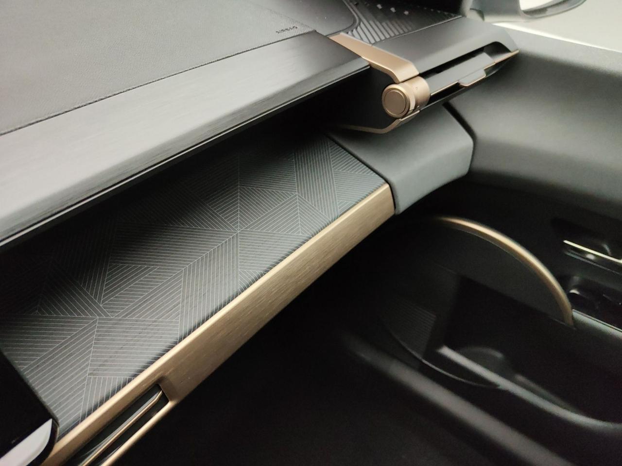 LANCIA YPSILON 1.2 HYBRID 100CV LX