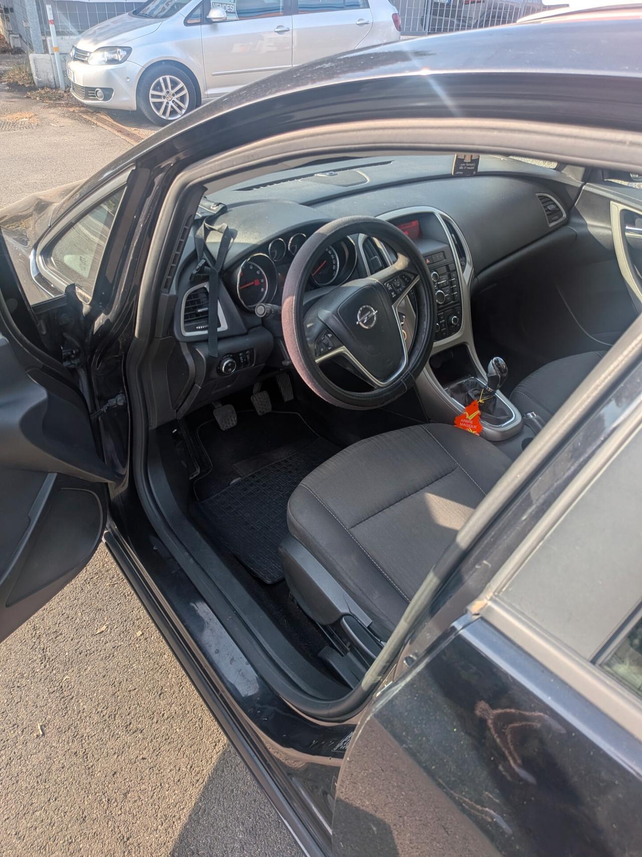 Opel Astra 1.4 100CV 5 porte Elective