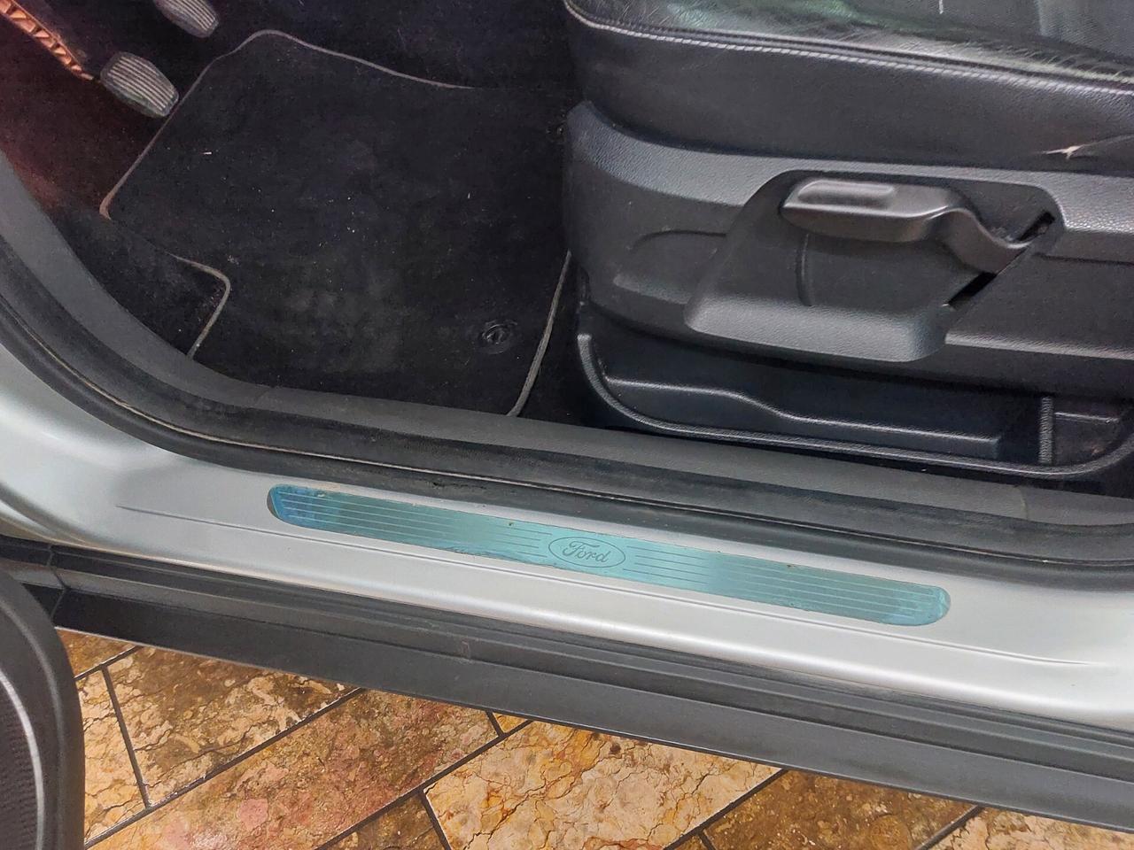 Ford Kuga Kuga+ 2.0 TDCi 136 CV 4WD soli 113000 km