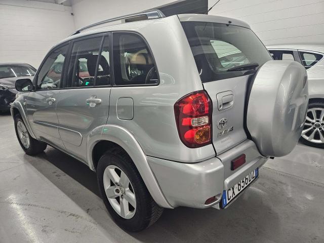 Toyota RAV 4 5p 2.0 d-4d 16v Sol FL