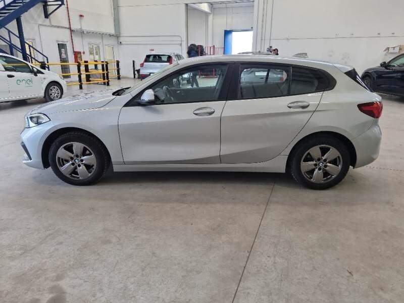 Bmw 116 116d 5p. Advantage
