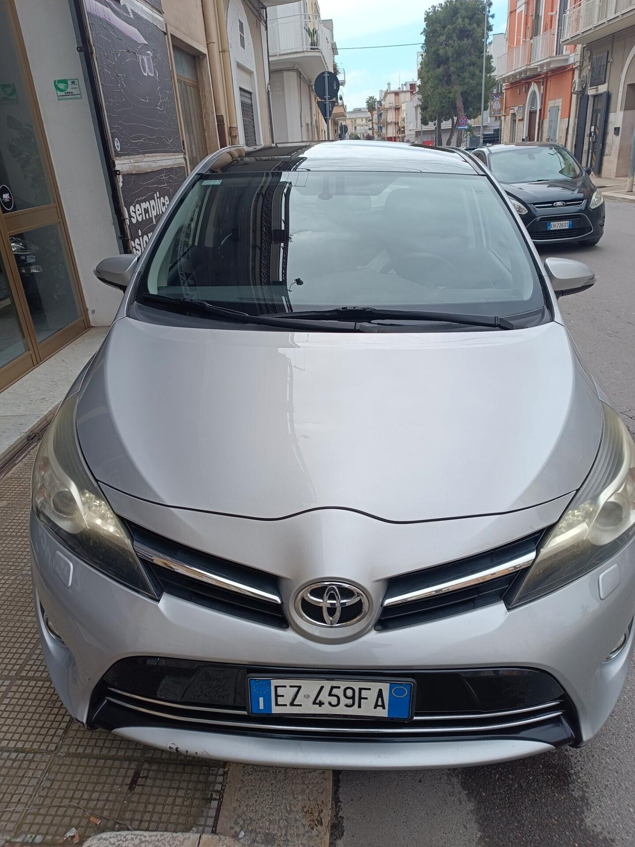 Toyota Verso 1.6 D-4D Style 110 CV TETTO CAMERA NAVI