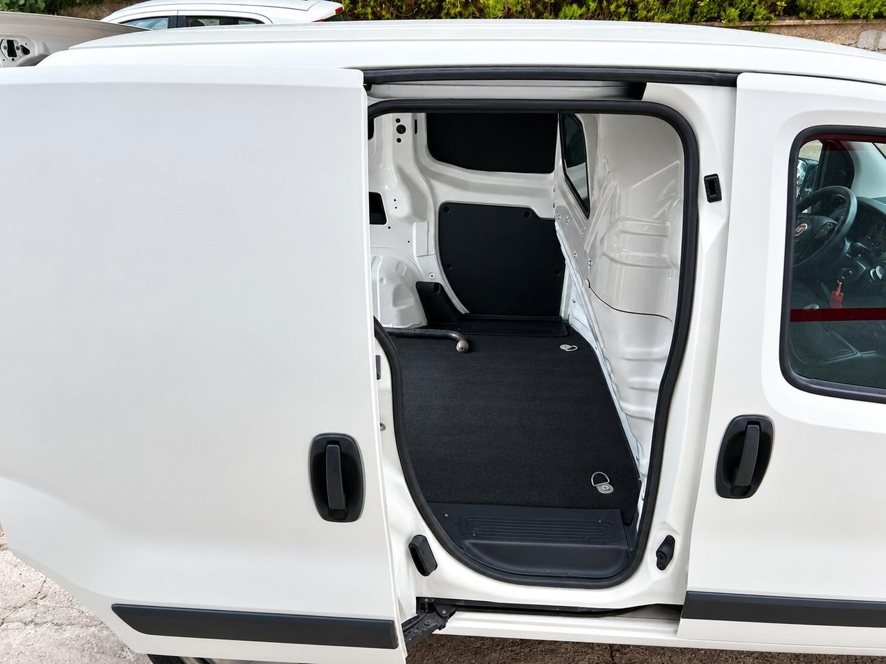 Fiat Fiorino 1.3 MJT 95CV Cargo SX