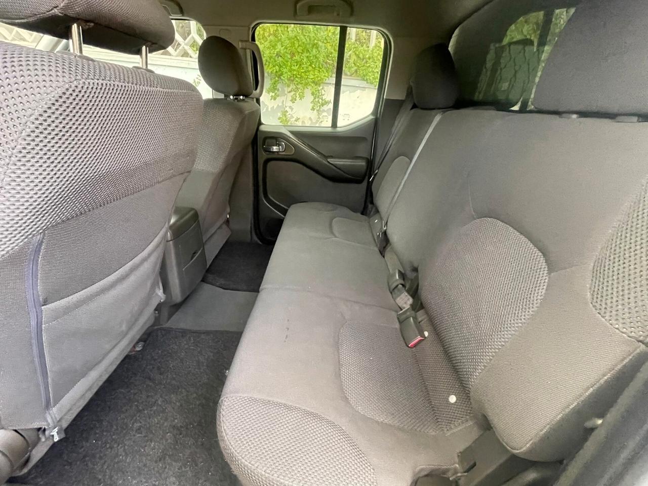 Nissan Navara 2.5 dCi 4 porte Double Cab LE