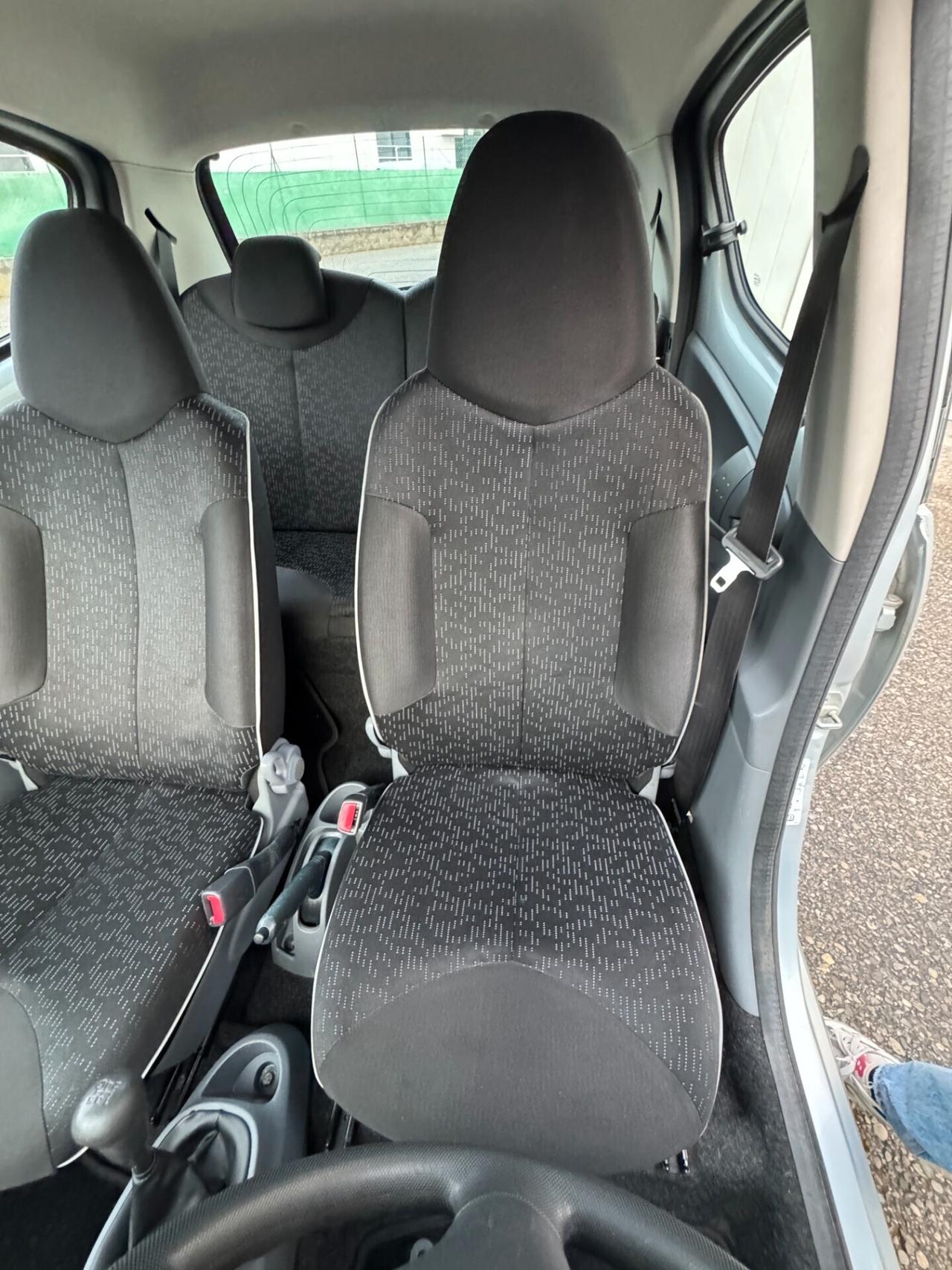 Peugeot 107 1.0 50kW 5P Benz E5 Allure