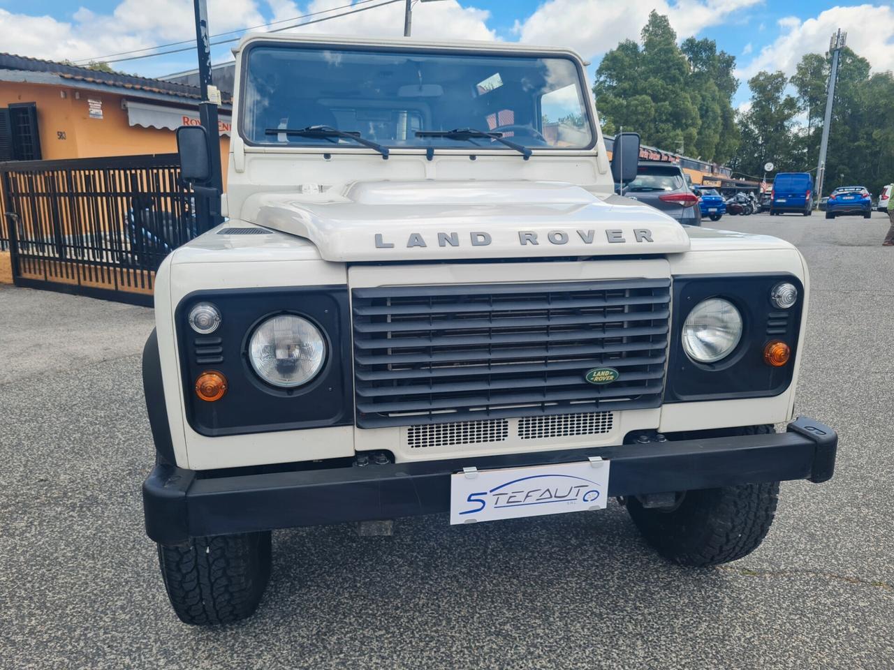 Land Rover Defender 90 2.4 TD4 SW *GANCIO TRAINO*