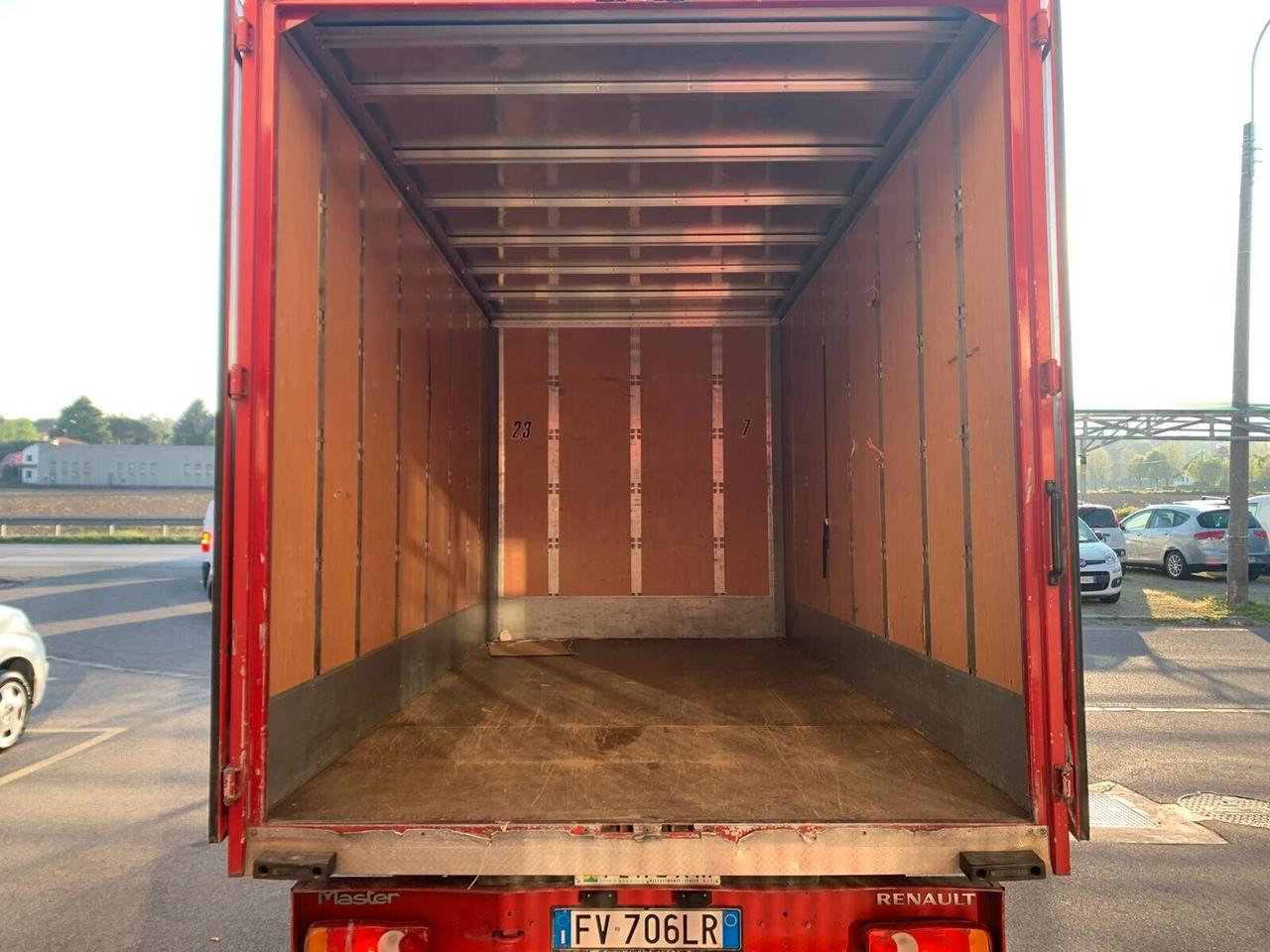 Renault Master T35 2.3 dCi 165cv L3