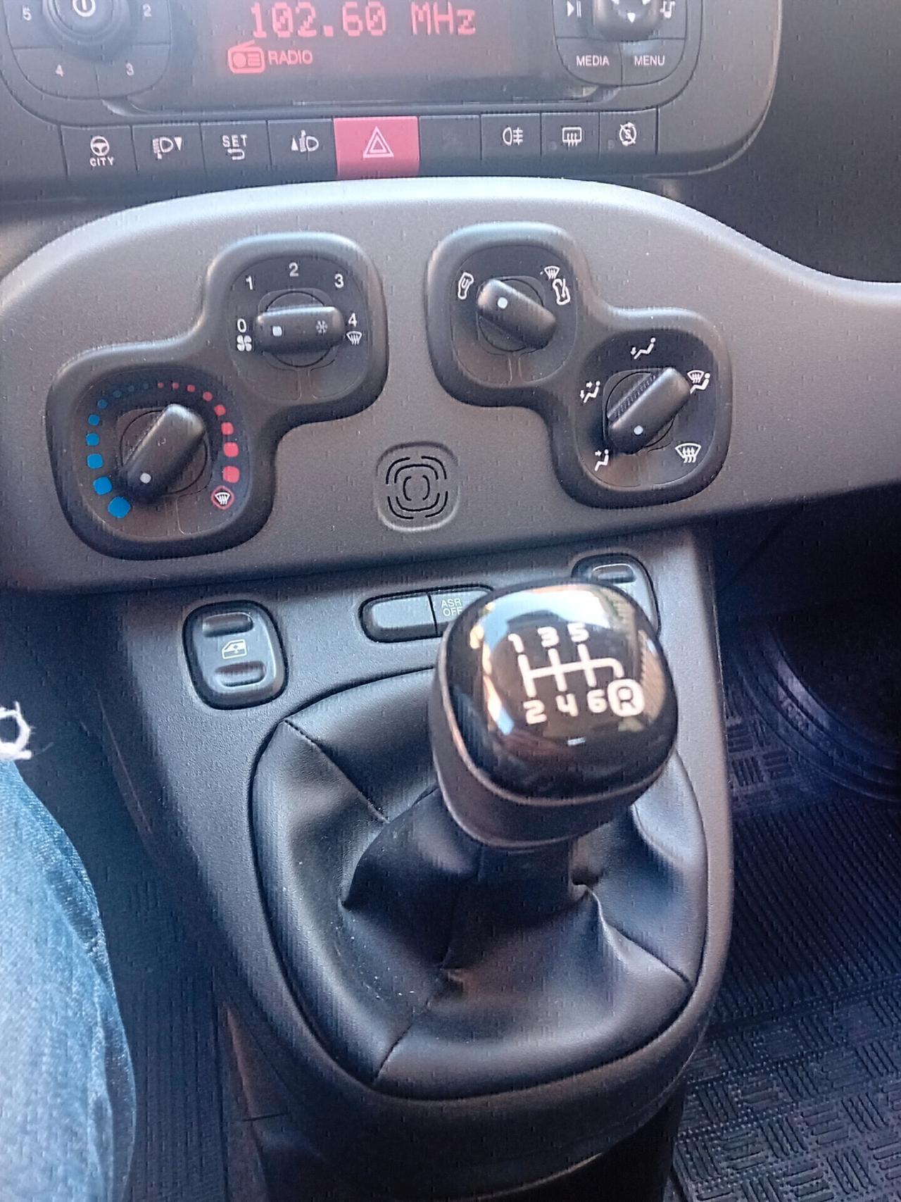 Fiat Panda 1.0 FireFly S&S Hybrid Red