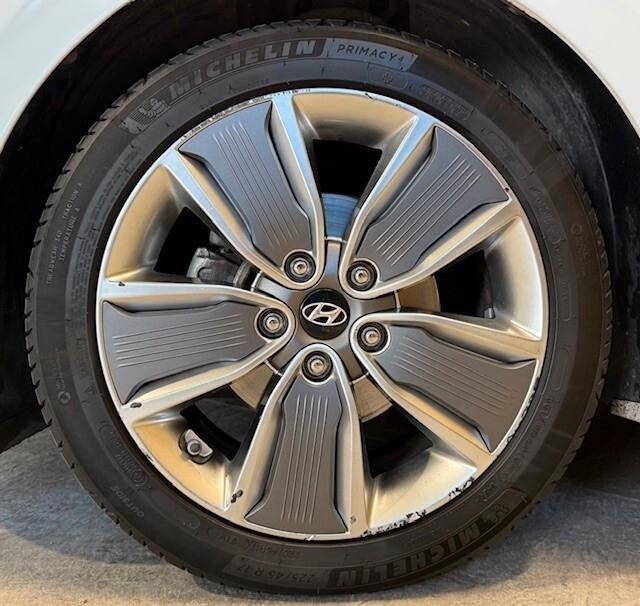 Hyundai Ioniq 1.6 Hybrid DCT Style